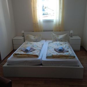 Grote Kamer met een King Size Bed